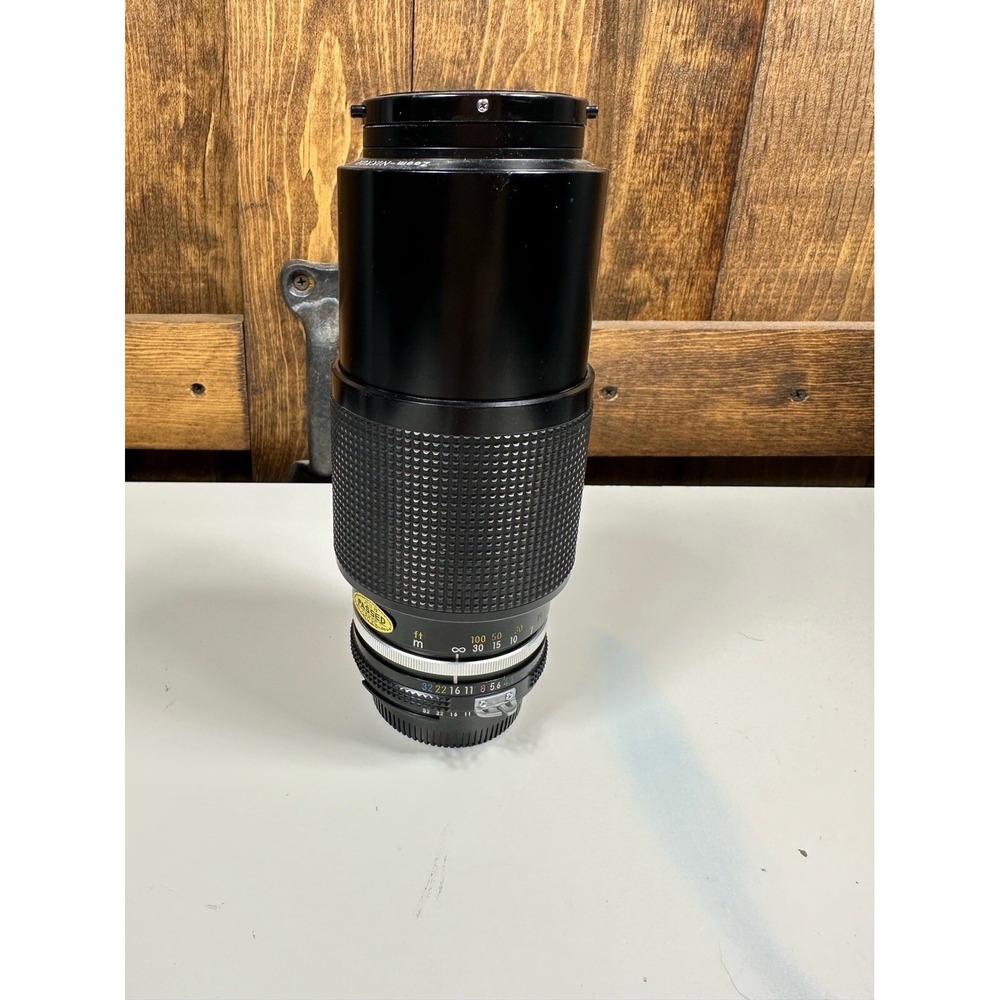 Nikon Vintage Lens 18-200mm 1:4.5 f= 80-200mm Zoom Nikkorโ W Original Caps NICE!
